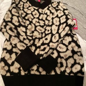 Vince Camuto Leopard Sweater